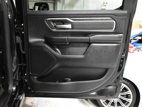 Used 2019 RAM 1500 Big Horn AWD/4WD image 36