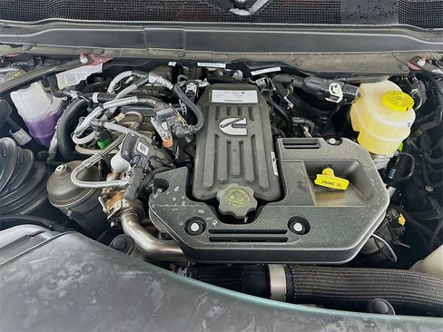 New 2026 RAM 2500 Limited w/ Towing Technology Group image 18