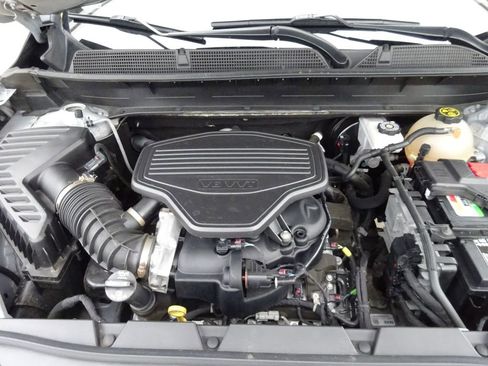 Certified 2022 GMC Acadia Denali w/ Denali Ultimate Package image 14