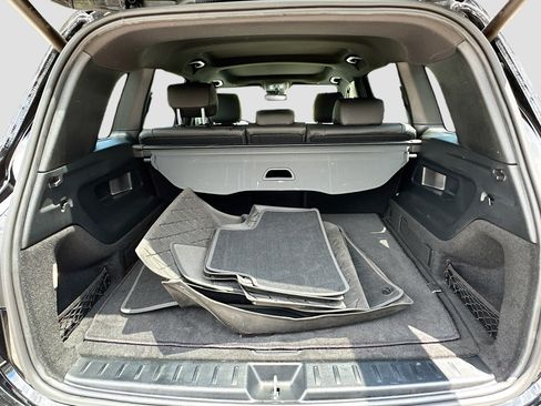 Used 2024 Mercedes-Benz GLB 250 image 27