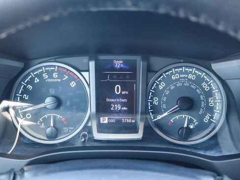 Used 2022 Toyota Tacoma TRD Sport w/ Technology Package RWD image 24
