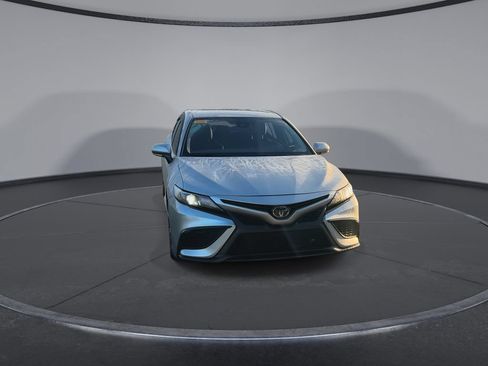 Certified 2024 Toyota Camry SE FWD image 3