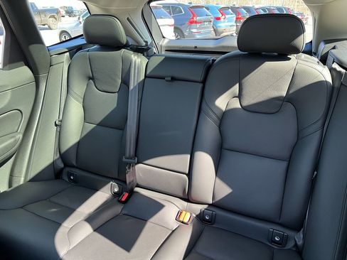 Certified 2025 Volvo XC60 B5 Plus AWD/4WD image 21