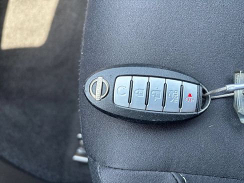 Used 2025 Nissan Altima 2.5 SV FWD image 24