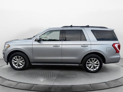 Used 2020 Ford Expedition XLT w/ Equipment Group 202A RWD image 7