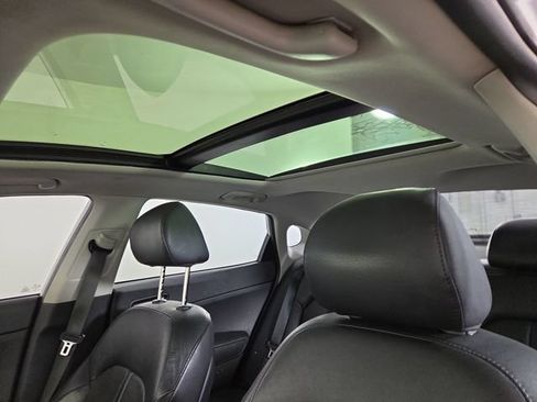 Used 2017 Kia Optima EX w/ Premium Package FWD image 28