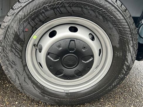 New 2025 Ford Transit 250 148 Medium Roof w/ Load Area Protection Package image 29