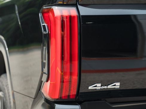 New 2026 Toyota Tundra Limited AWD/4WD image 7