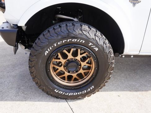 Used 2022 Ford Bronco Outer Banks image 30