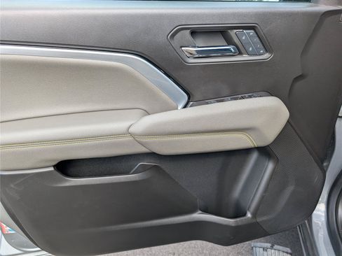 Used 2024 Chevrolet Colorado ZR2 w/ ZR2 Convenience Package III AWD/4WD image 15
