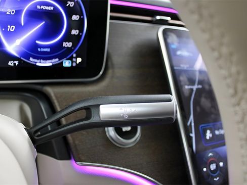 Used 2022 Mercedes-Benz EQS 450+ Sedan image 20