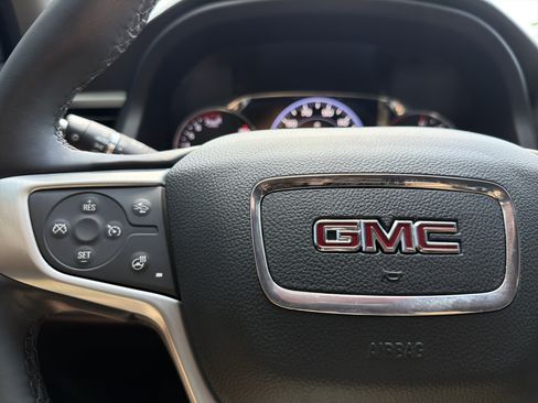 Certified 2023 GMC Acadia SLT w/ Elevation Edition FWD image 27