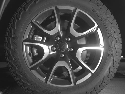 Used 2025 Jeep Compass Trailhawk AWD/4WD image 12