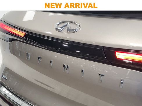 Used 2023 INFINITI QX60 Luxe w/ Cargo Package AWD/4WD image 7