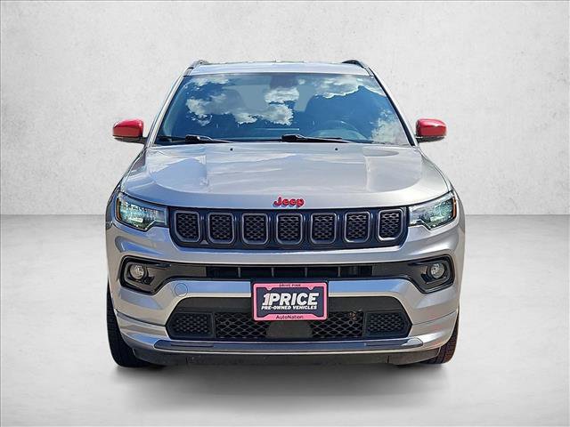 Used 2023 Jeep Compass Limited AWD/4WD image 2