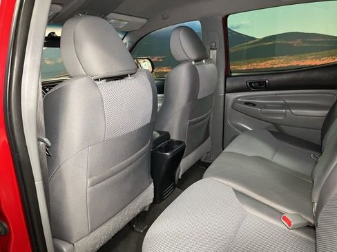 Used 2015 Toyota Tacoma 4x4 Double Cab w/ TRD Off-Road Package image 60