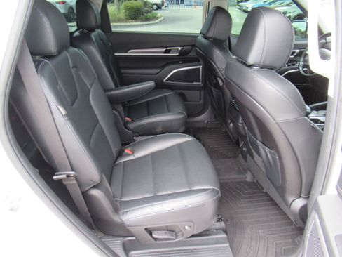 Used 2024 Kia Telluride S w/ S Sunroof Package FWD image 39
