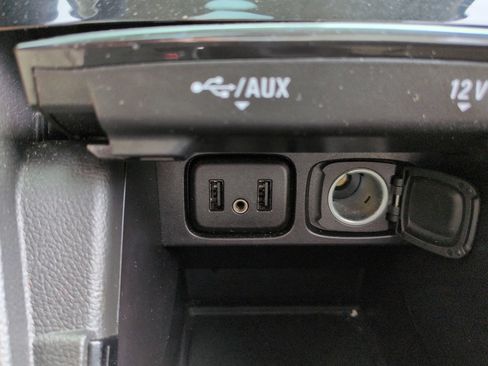 Used 2019 Buick Encore Essence w/ Safety Package II FWD image 23