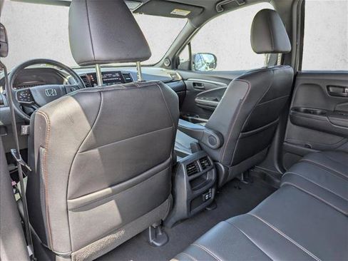 Used 2023 Honda Passport TrailSport image 25