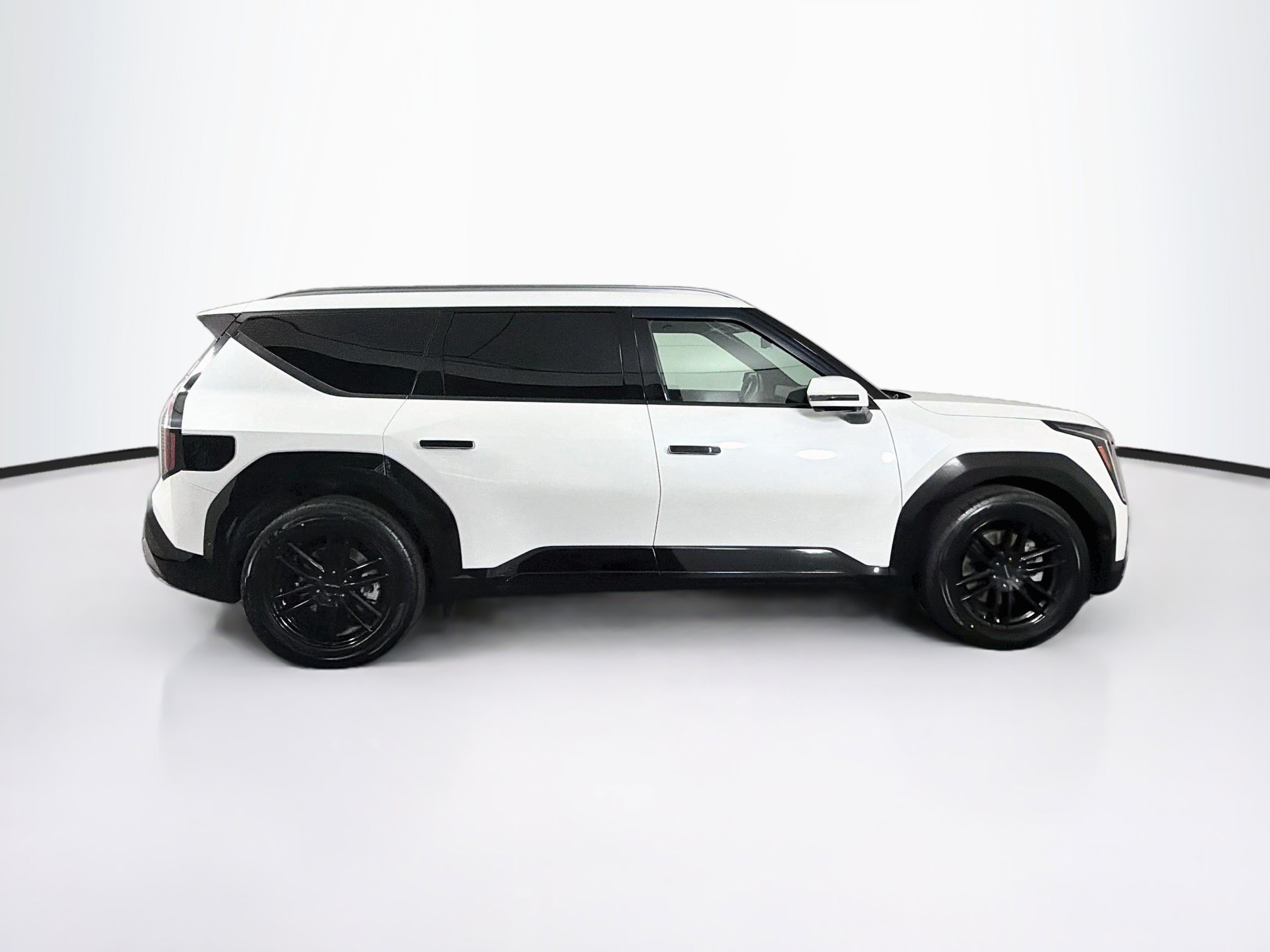 Used 2024 Kia EV9 Land AWD/4WD image 10
