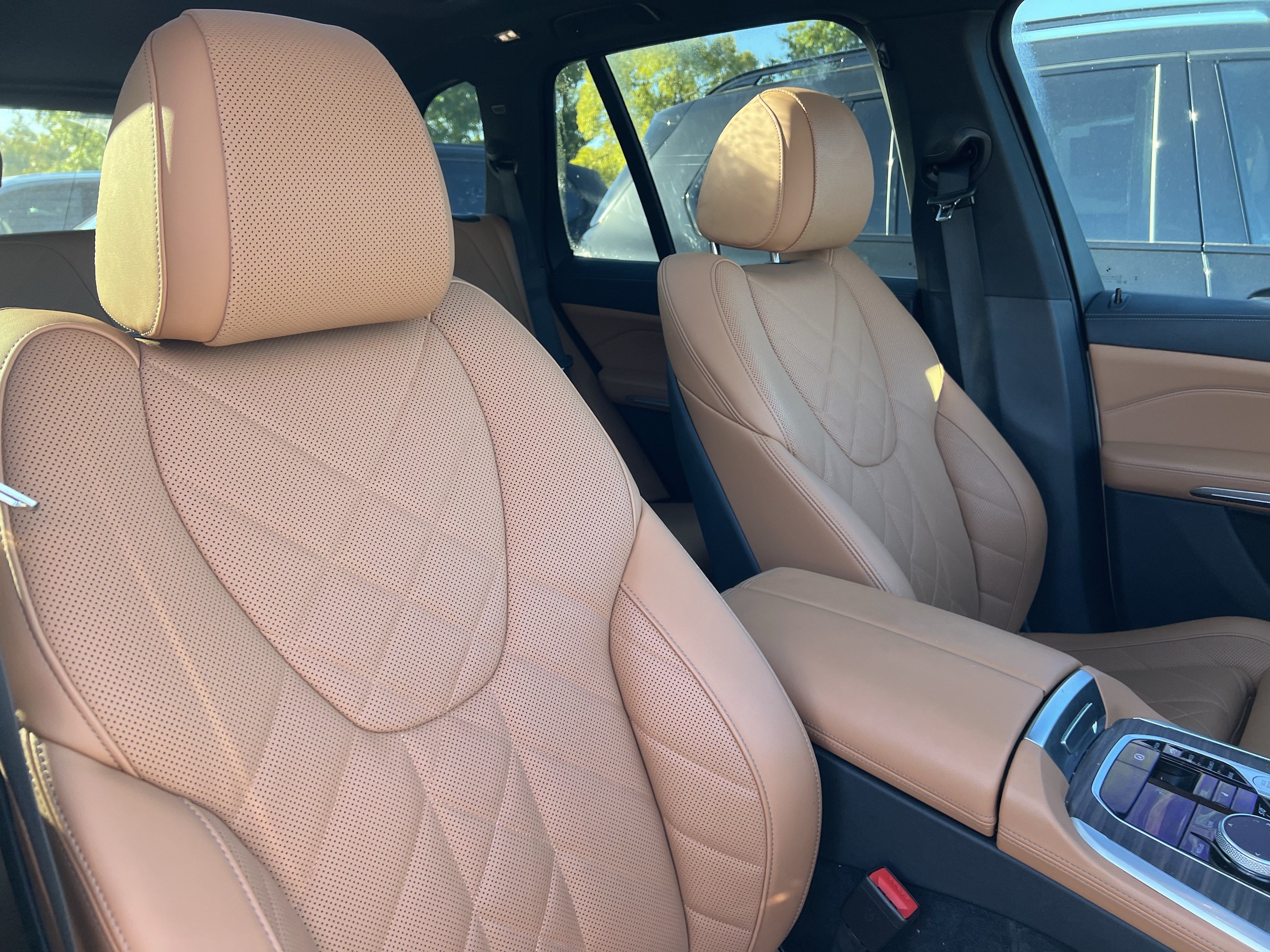 Certified 2024 BMW X5 xDrive40i w/ Premium Package AWD/4WD image 35