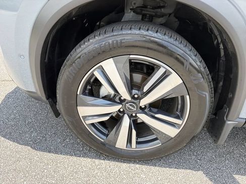 Certified 2023 Nissan Rogue SL w/ SL Premium Package FWD image 13