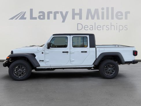 New 2026 Jeep Gladiator Sport image 2