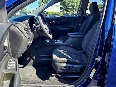 Used 2023 Chevrolet Equinox LT w/ LPO, Floor Liner Package image 19