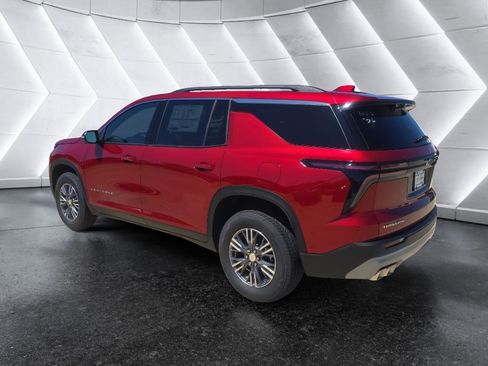 New 2026 Chevrolet Traverse LT w/ Enhanced Driving Package FWD image 7