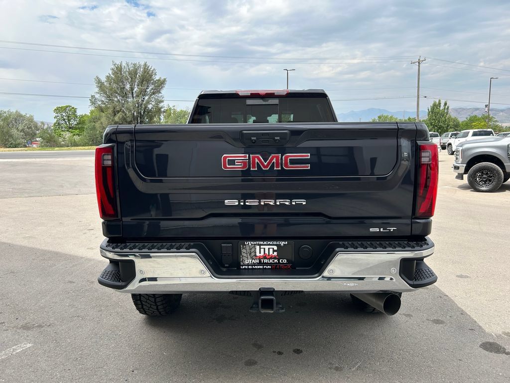 Used 2025 GMC Sierra 3500 SLT w/ SLT Premium Package AWD/4WD image 6