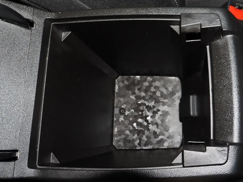 Used 2023 Chevrolet Colorado LT w/ LT Convenience Package II image 36