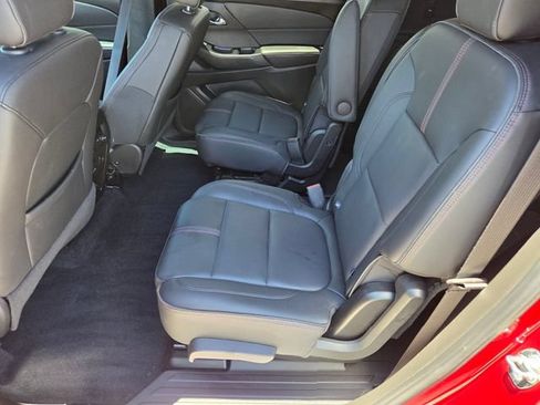 Certified 2023 Chevrolet Traverse RS FWD image 12