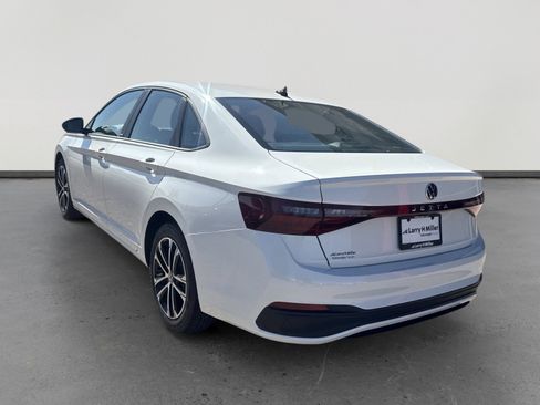 New 2026 Volkswagen Jetta Sport FWD image 4
