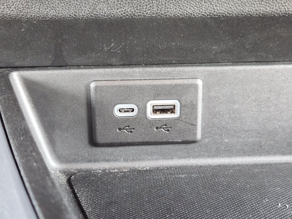 Used 2024 Chevrolet Brightdrop 600 w/ Battery Pack, Max Range AWD/4WD image 23