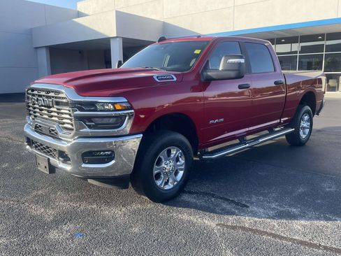 Used 2026 RAM 2500 Big Horn AWD/4WD image 9