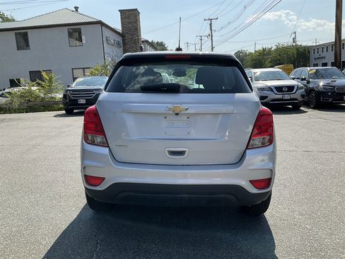 Used 2018 Chevrolet Trax LS image 8