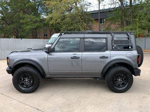 Used 2023 Ford Bronco Wildtrak AWD/4WD image 2