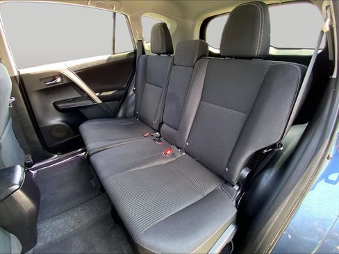 Used 2014 Toyota RAV4 XLE FWD image 20