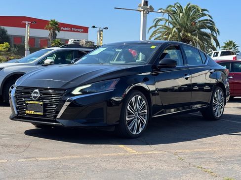 Used 2023 Nissan Altima 2.5 SL AWD/4WD image 4