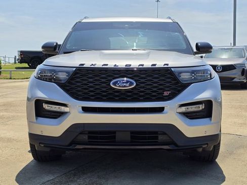 Used 2020 Ford Explorer ST w/ ST Street Pack AWD/4WD image 3