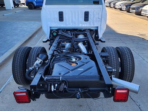 New 2026 GMC Sierra 3500 Pro w/ Convenience Package image 48