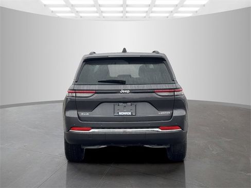 New 2025 Jeep Grand Cherokee Limited image 6