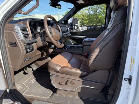 Certified 2023 Ford F250 King Ranch AWD/4WD image 16