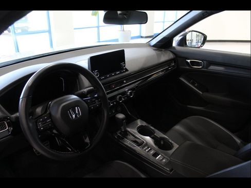 Certified 2025 Honda Civic Sport image 12