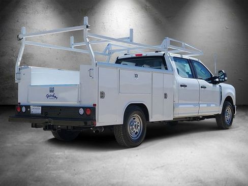 New 2026 Ford F250 XL w/ XL Chrome Package RWD image 3