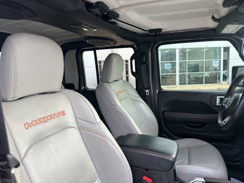 Used 2021 Jeep Gladiator Mojave image 9
