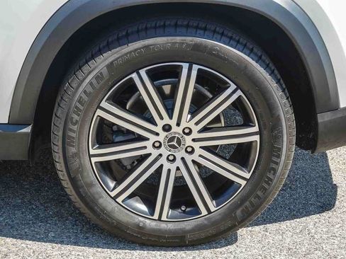 Used 2024 Mercedes-Benz GLE 350 4MATIC image 11