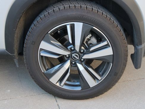 Used 2022 Nissan Rogue Platinum w/ Head-Up Display Package image 29