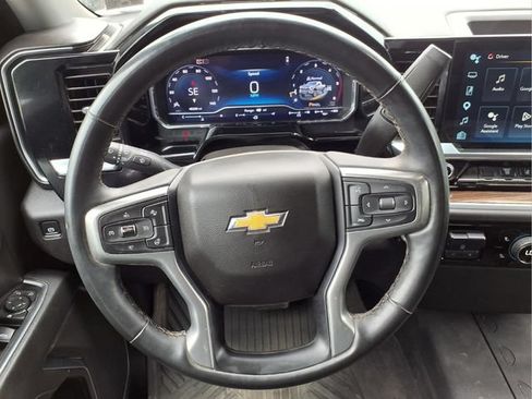 Used 2025 Chevrolet Silverado 2500 LT AWD/4WD image 32