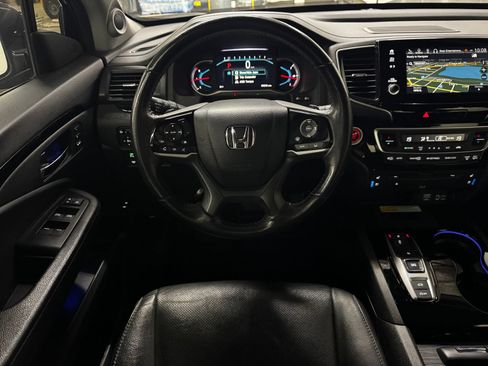 Used 2019 Honda Pilot Touring image 19